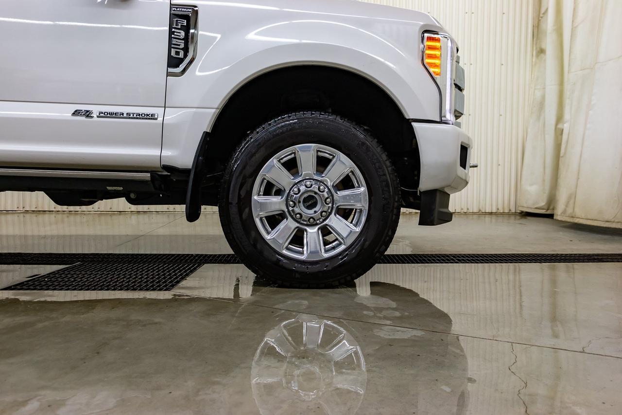 2017 Ford F-350 4x4 Crew Cab Platinum FX4 Diesel Leather Roof Nav Red Deer AB
