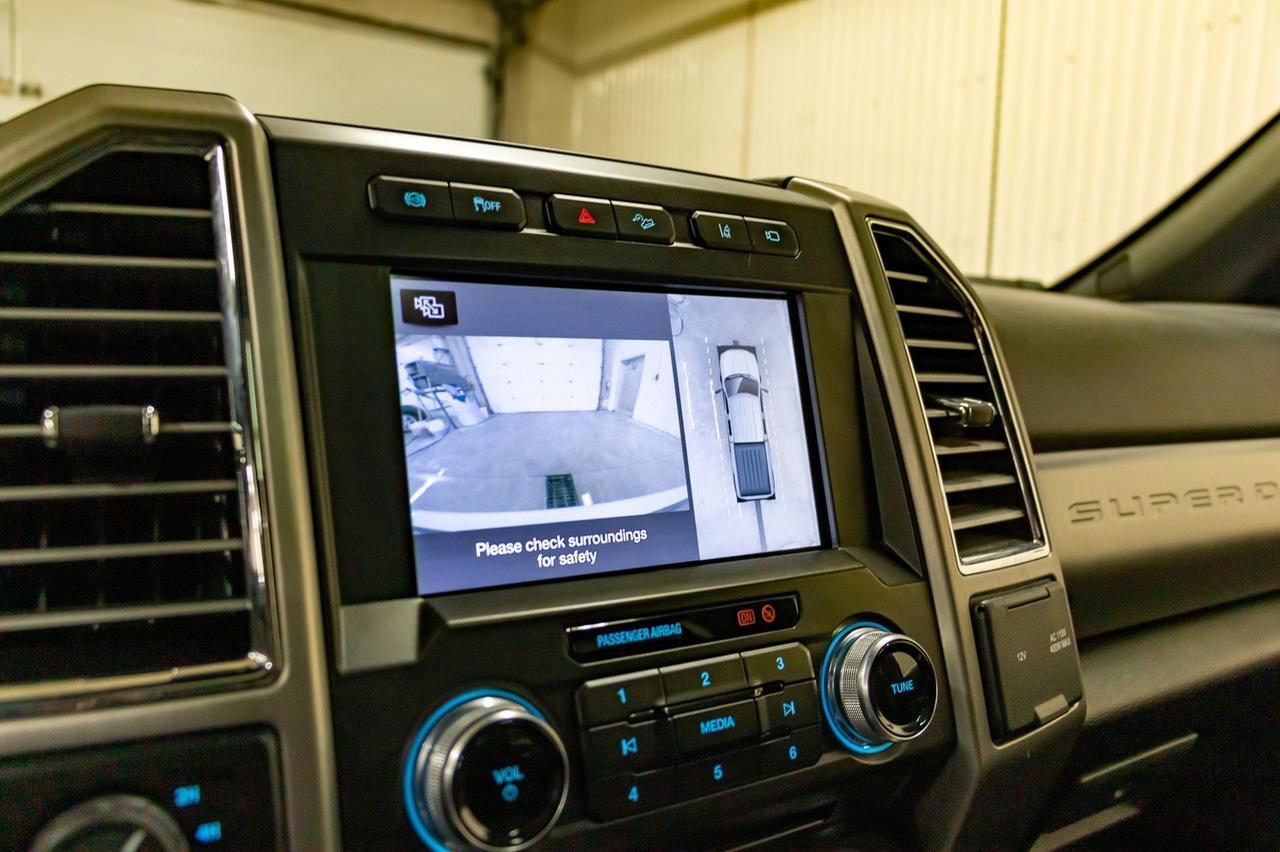 2017 Ford F-350 4x4 Crew Cab Platinum Red Deer AB