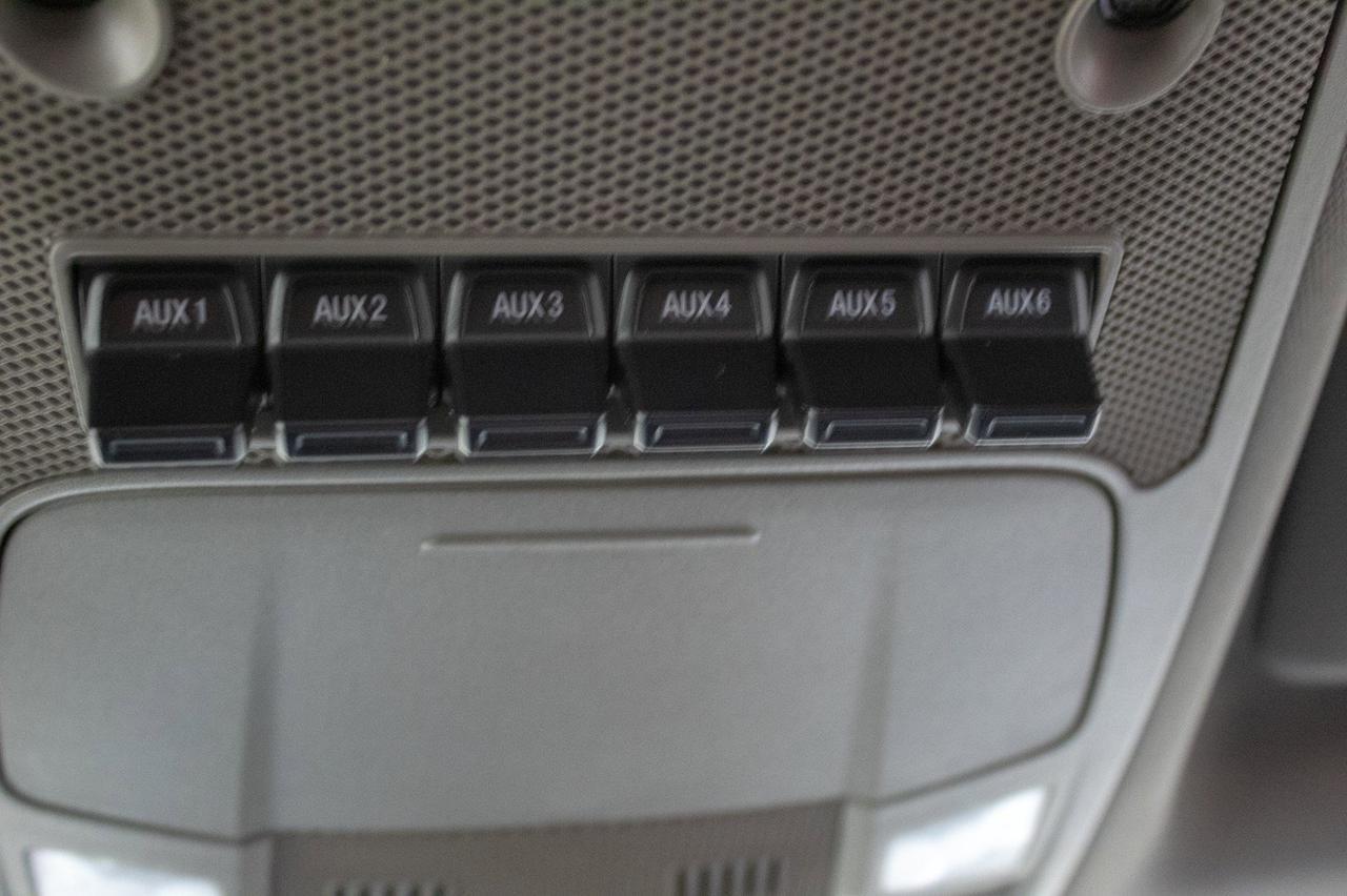 2017 Ford F-350 4x4 Crew Cab XL Flat Deck Red Deer AB