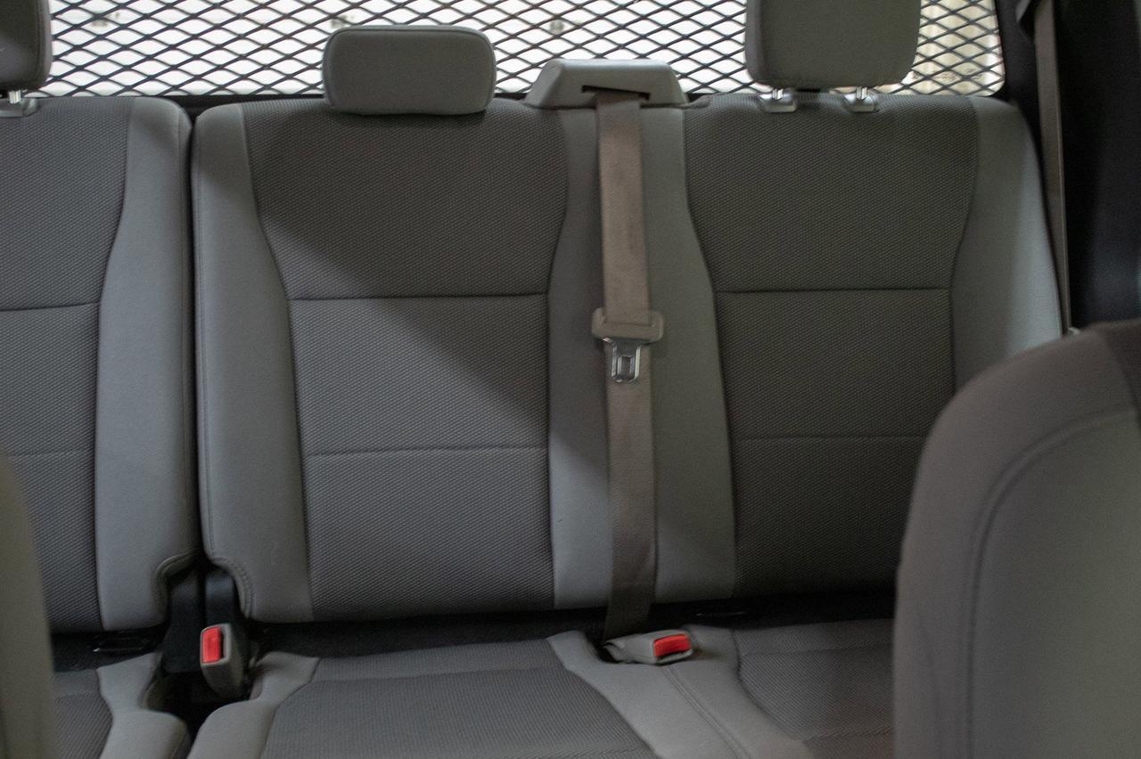 2017 Ford F-350 4x4 Crew Cab XL Flat Deck Red Deer AB