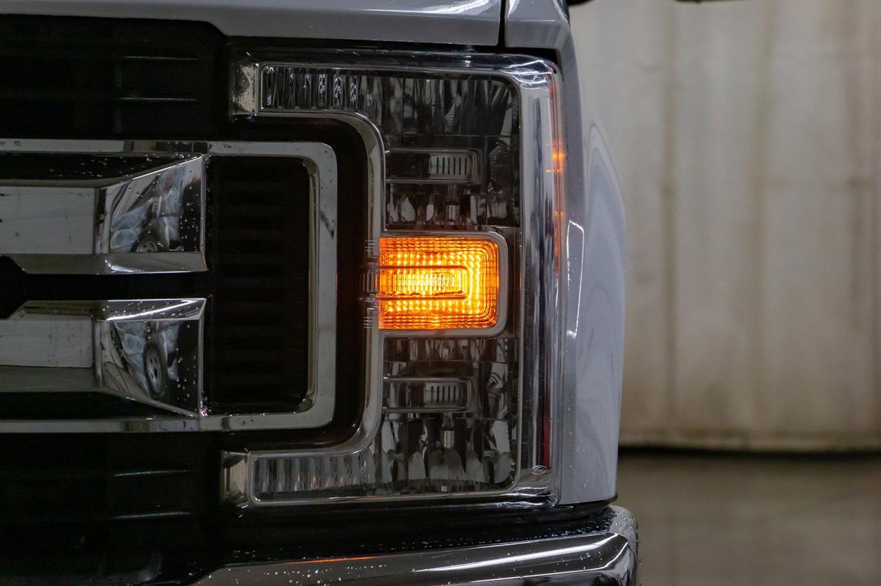 2017 Ford F-350 4x4 Crew Cab XLT Deck Dually Diesel Red Deer AB