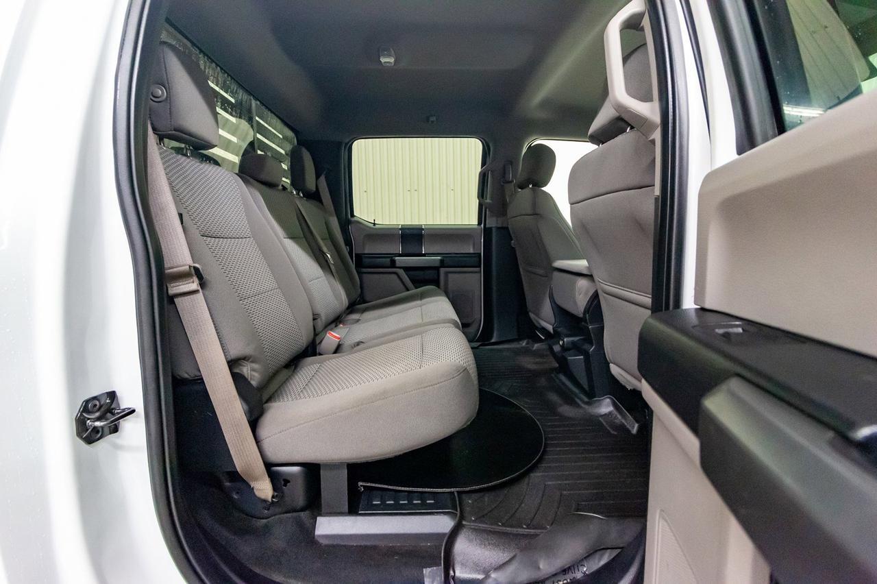 2017 Ford F-350 4x4 Crew Cab XLT Deck Dually Diesel Red Deer AB