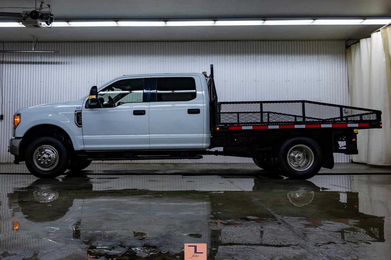 2017 Ford F-350 4x4 Crew Cab XLT Deck Dually Red Deer AB