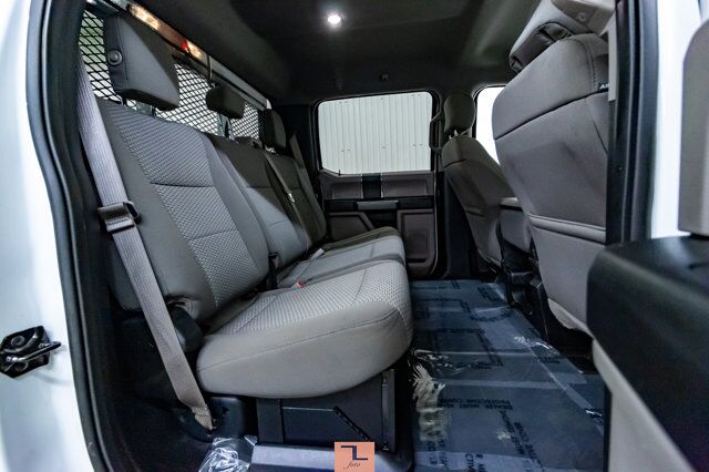 2017 Ford F-350 4x4 Crew Cab XLT Deck Dually Red Deer AB