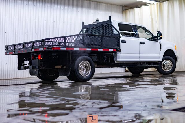 2017 Ford F-350 4x4 Crew Cab XLT Deck Dually Red Deer AB