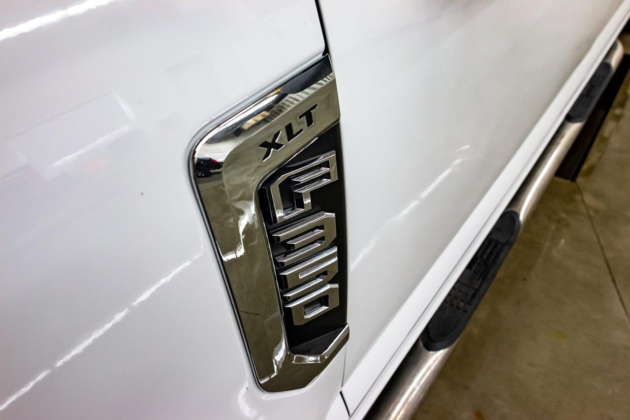2017 Ford F-350 4x4 Crew Cab XLT Deck Red Deer AB