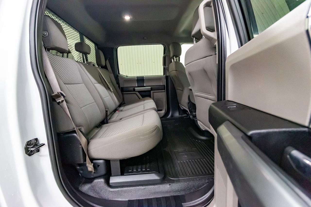 2017 Ford F-350 4x4 Crew Cab XLT Deck Red Deer AB