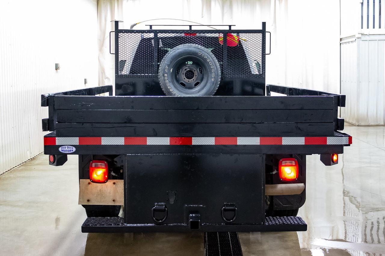 2017 Ford F-350 4x4 Crew Cab XLT Deck Red Deer AB