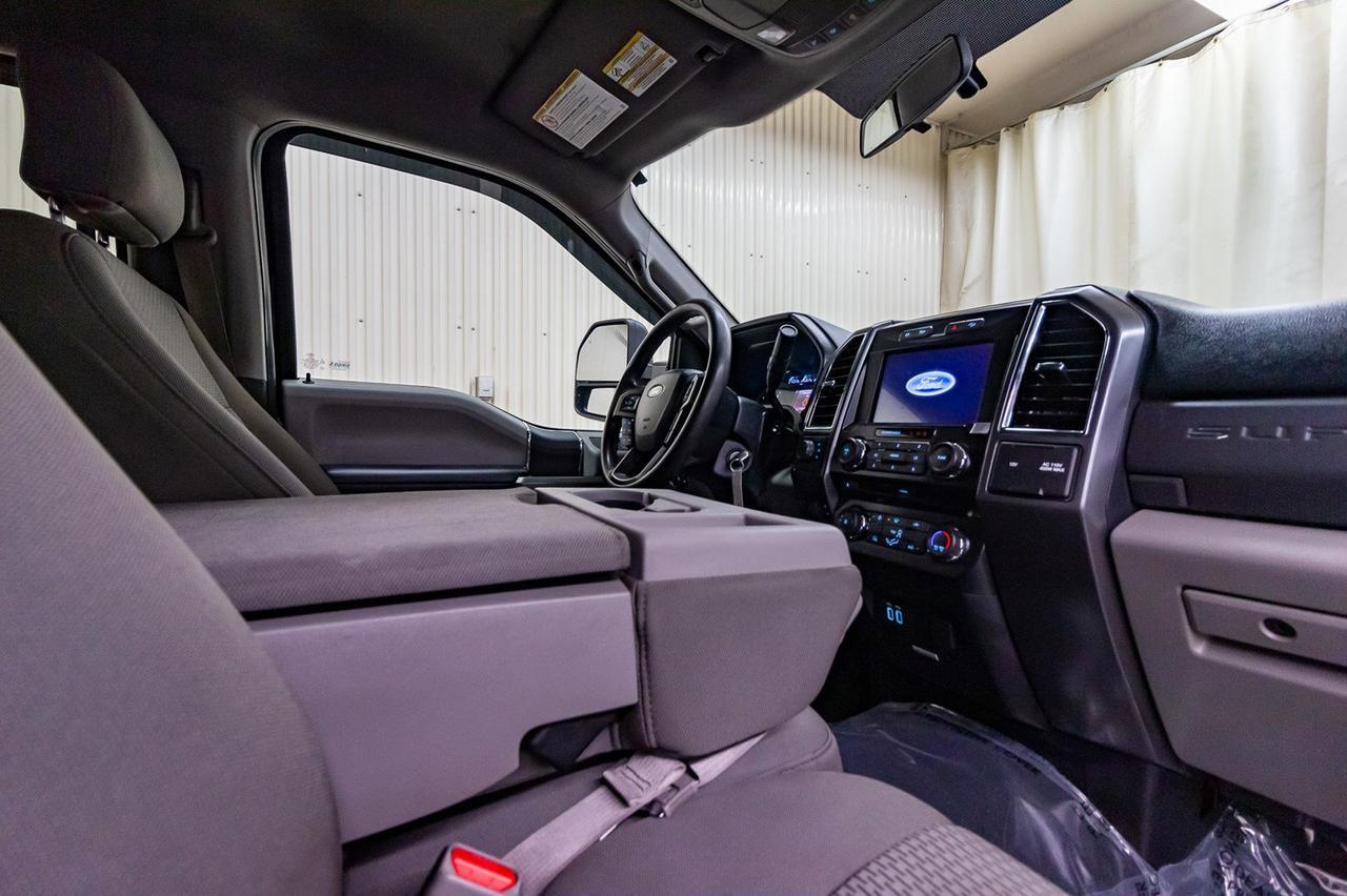 2017 Ford F-350 4x4 Crew Cab XLT Diesel BCam Red Deer AB