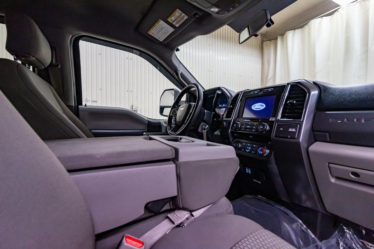 2017 Ford F-350 4x4 Crew Cab XLT Diesel BCam Red Deer AB