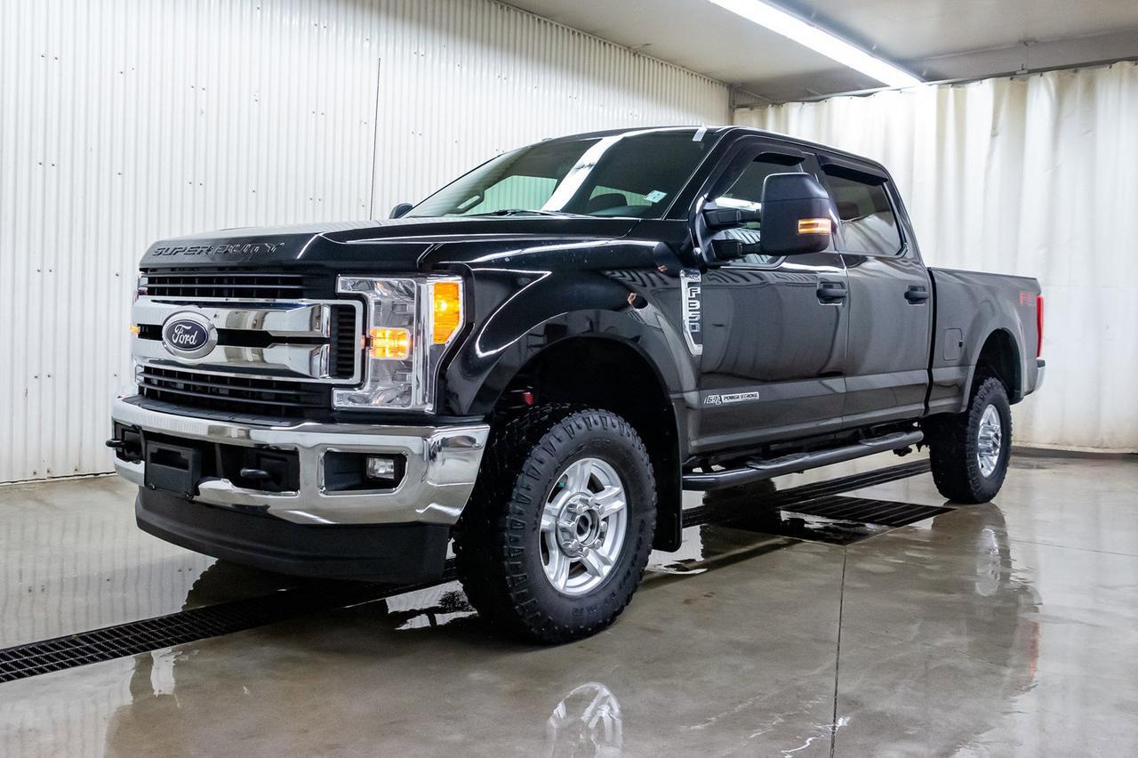 2017 Ford F-350 4x4 Crew Cab XLT Diesel BCam Red Deer AB