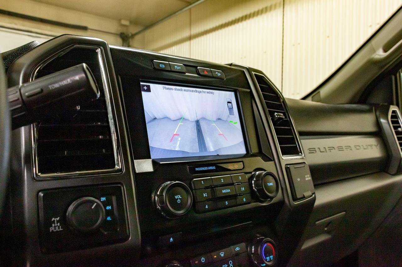 2017 Ford F-350 4x4 Crew Cab XLT Diesel BCam Red Deer AB