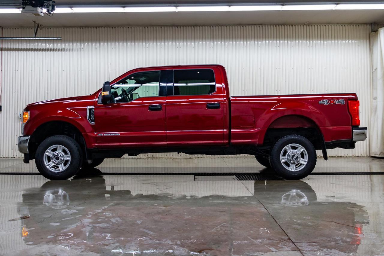 2017 Ford F-350 4x4 Crew Cab XLT Diesel BCam Red Deer AB