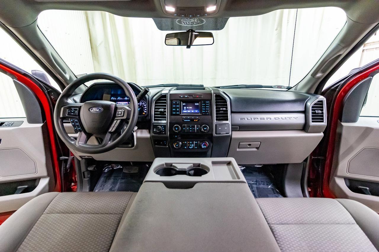 2017 Ford F-350 4x4 Crew Cab XLT Diesel BCam Red Deer AB