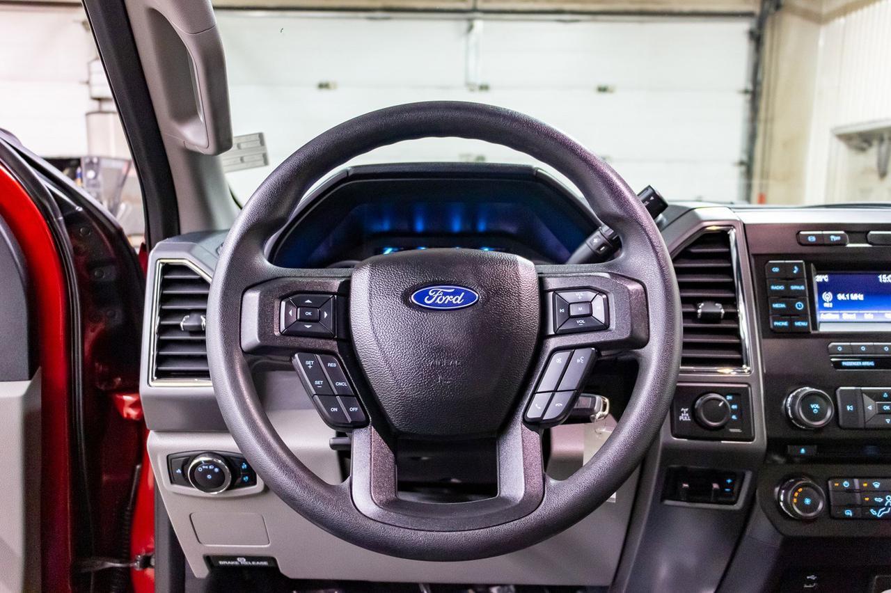 2017 Ford F-350 4x4 Crew Cab XLT Diesel BCam Red Deer AB