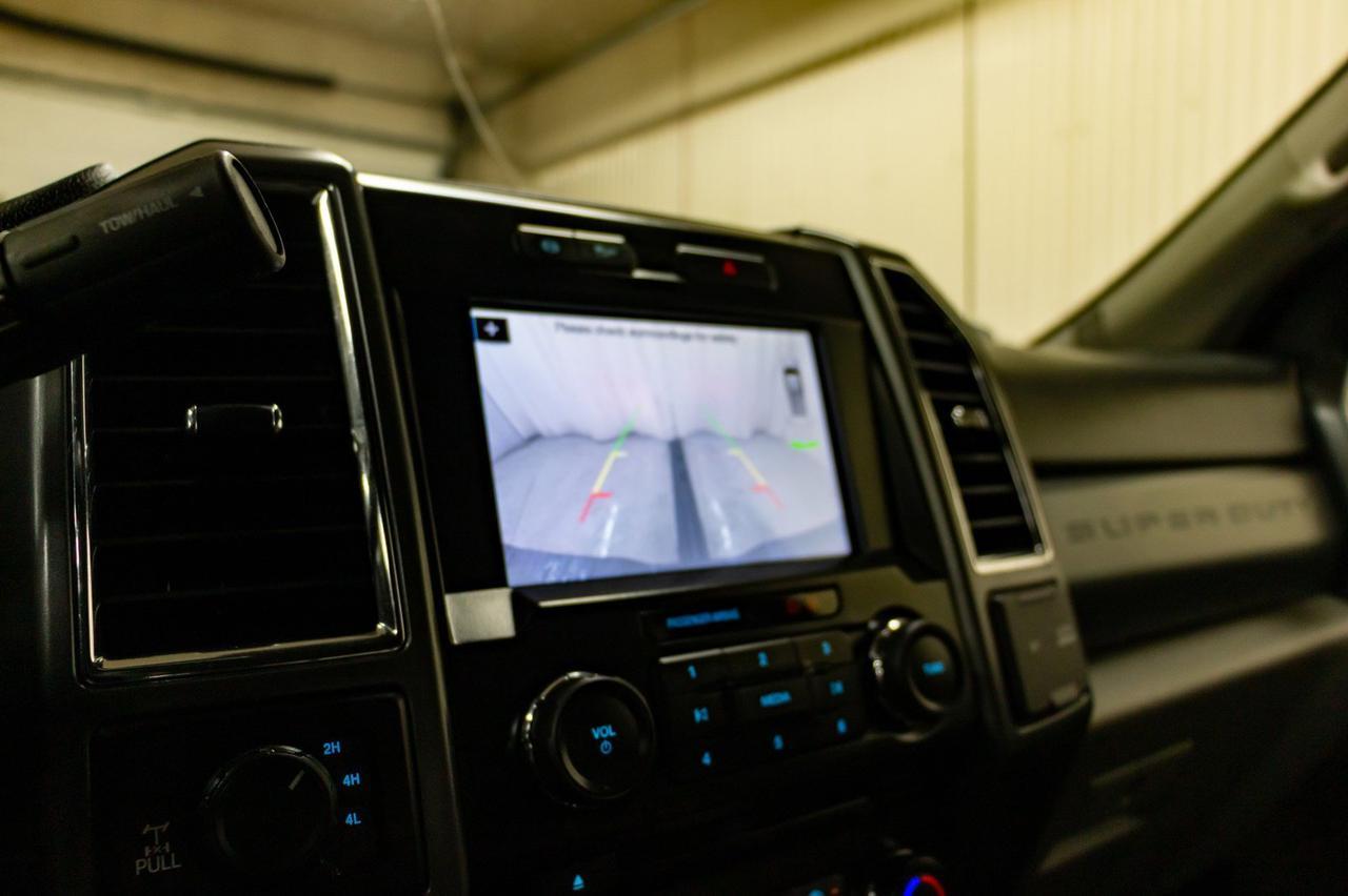 2017 Ford F-350 4x4 Crew Cab XLT Diesel BCam Red Deer AB