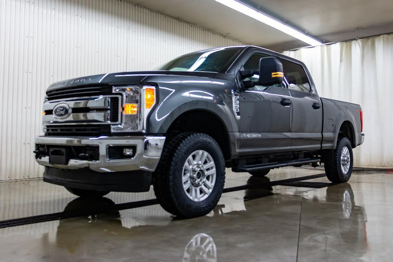 2017 Ford F-350 4x4 Crew Cab XLT Diesel BCam Red Deer AB