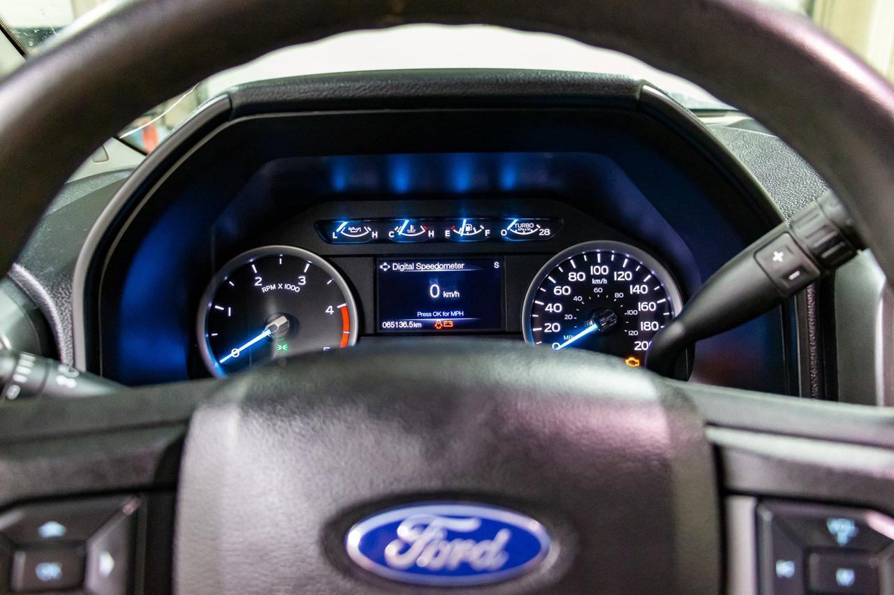 2017 Ford F-350 4x4 Crew Cab XLT Diesel BCam Red Deer AB