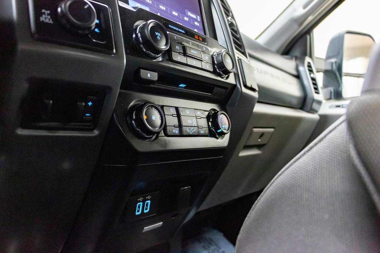 2017 Ford F-350 4x4 Crew Cab XLT Diesel BCam Red Deer AB