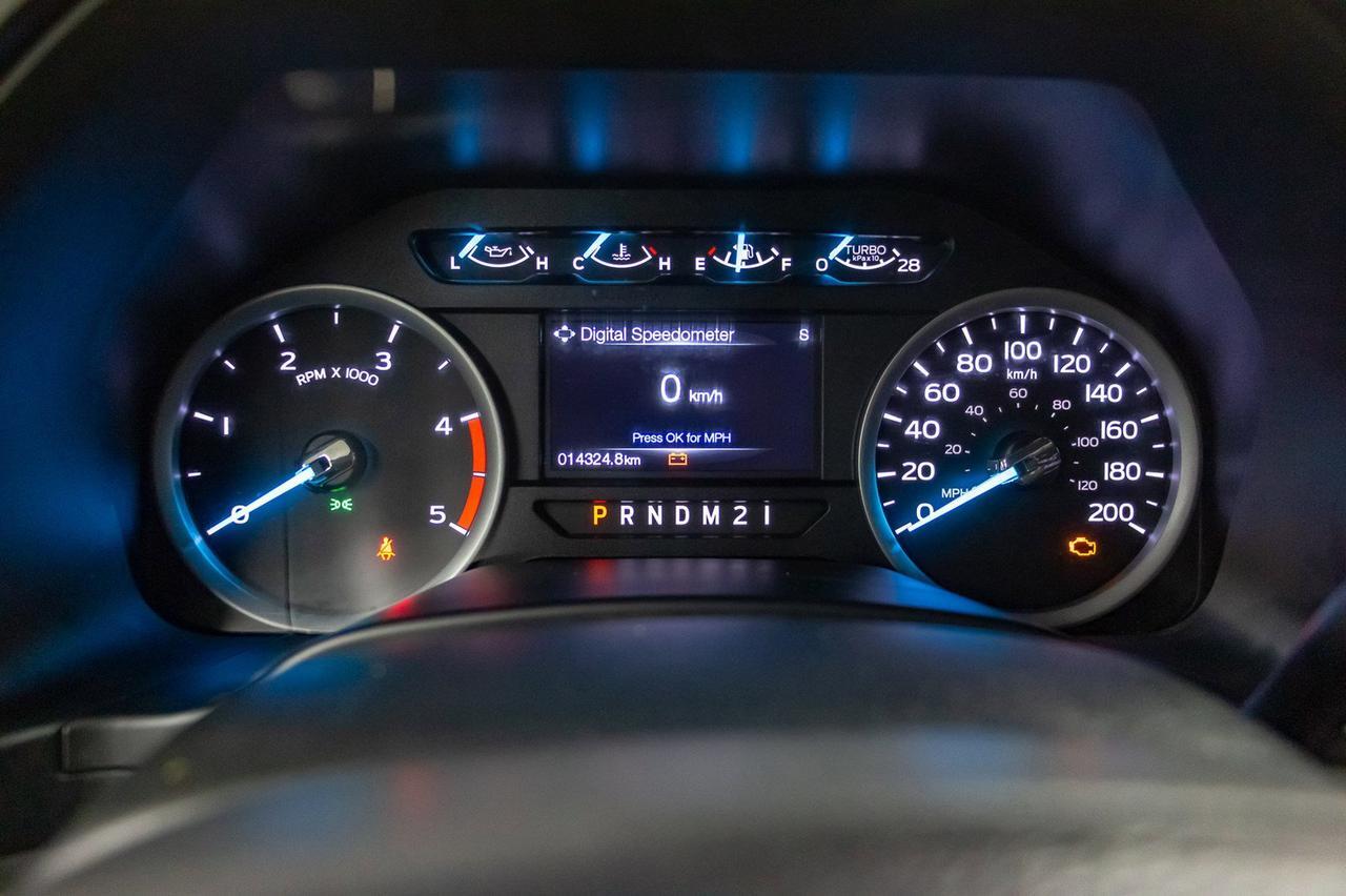 2017 Ford F-350 4x4 Crew Cab XLT Diesel BCam Red Deer AB