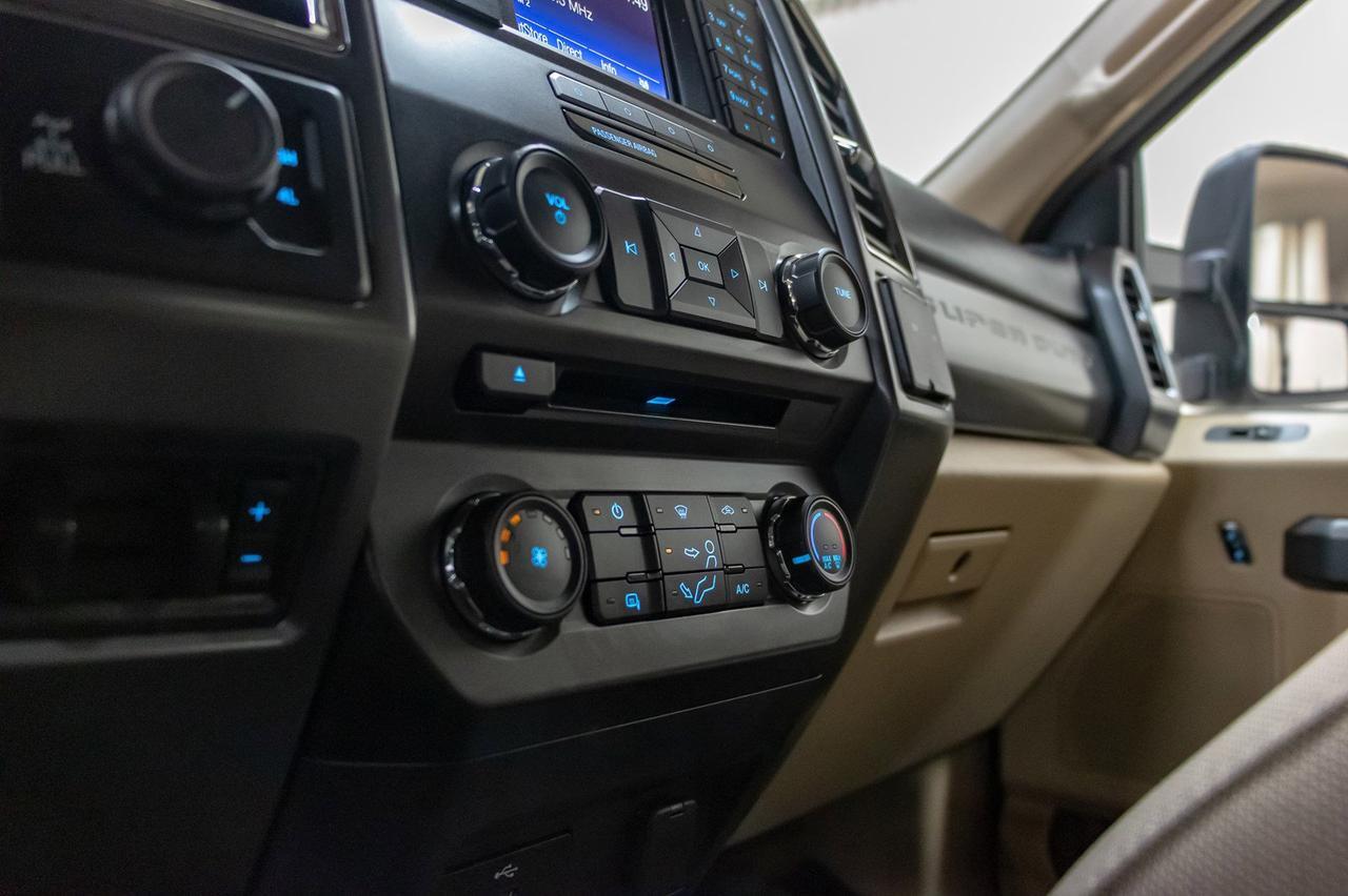 2017 Ford F-350 4x4 Crew Cab XLT Diesel BCam Red Deer AB