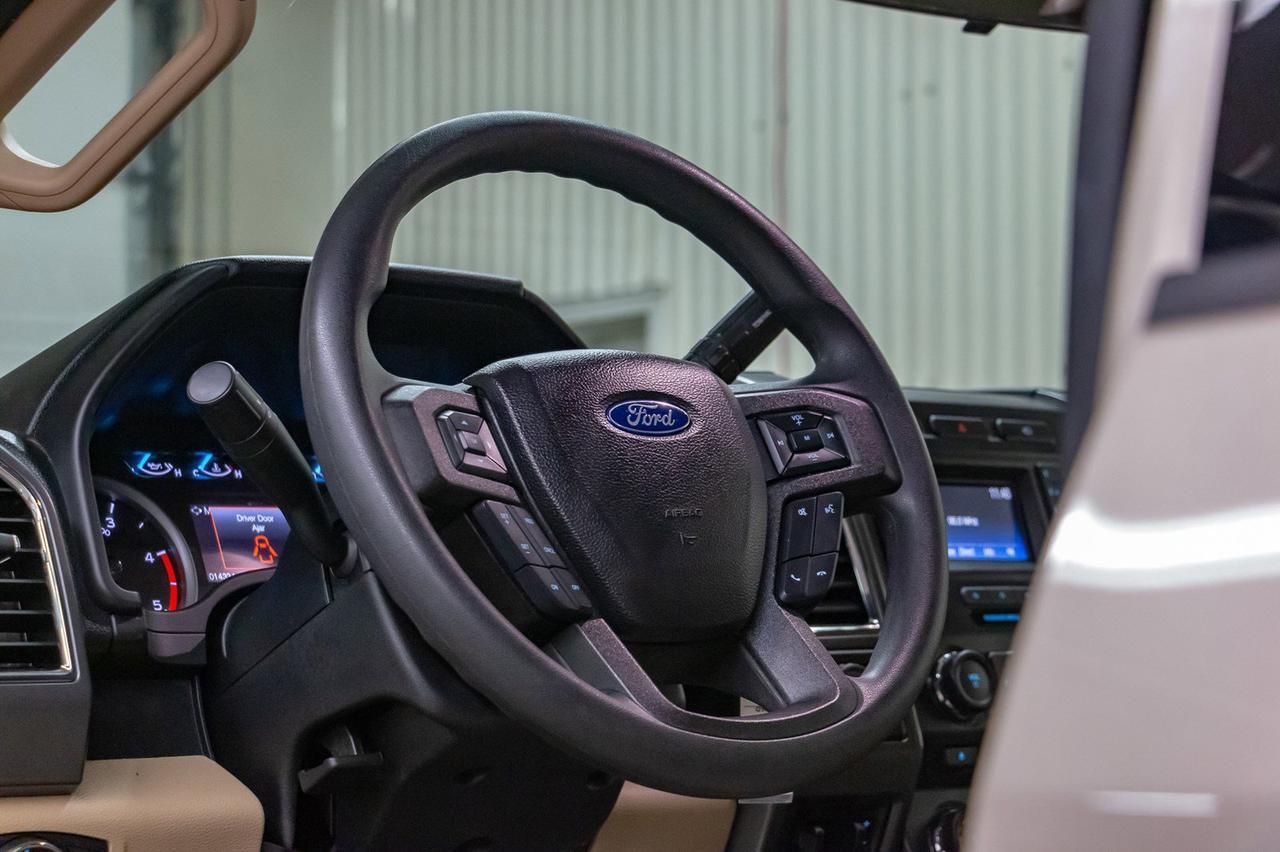 2017 Ford F-350 4x4 Crew Cab XLT Diesel BCam Red Deer AB