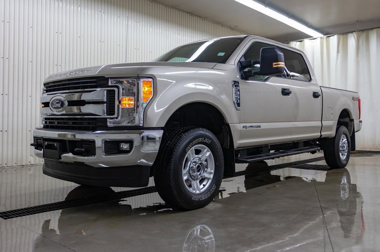 2017 Ford F-350 4x4 Crew Cab XLT Diesel BCam Red Deer AB