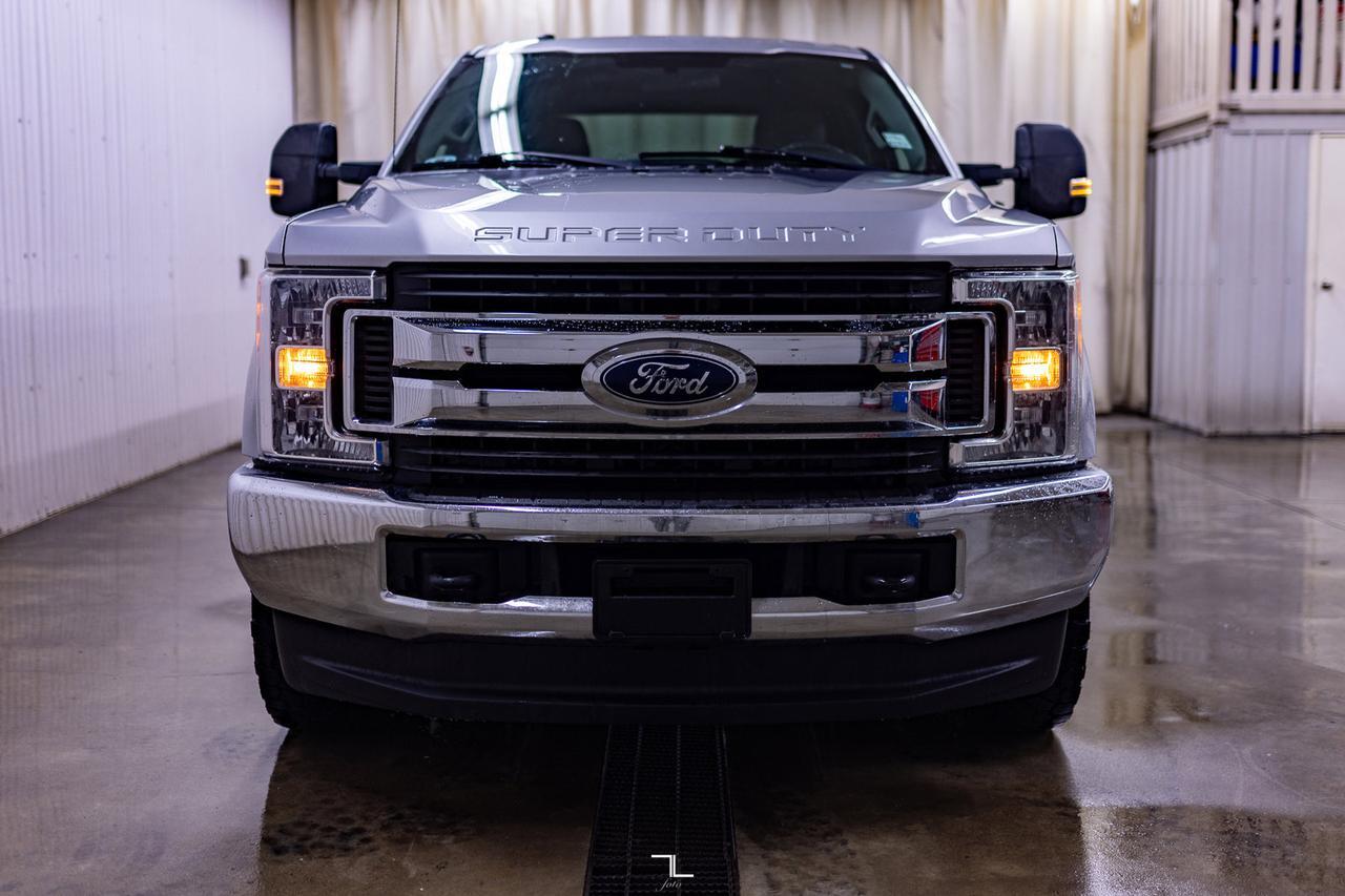 2017 Ford F-350 4x4 Crew Cab XLT Diesel BCam Red Deer AB