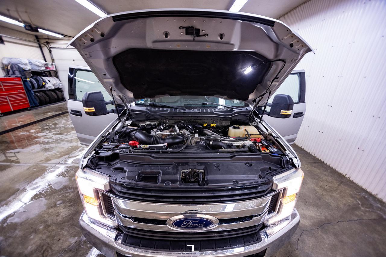 2017 Ford F-350 4x4 Crew Cab XLT Diesel BCam Red Deer AB