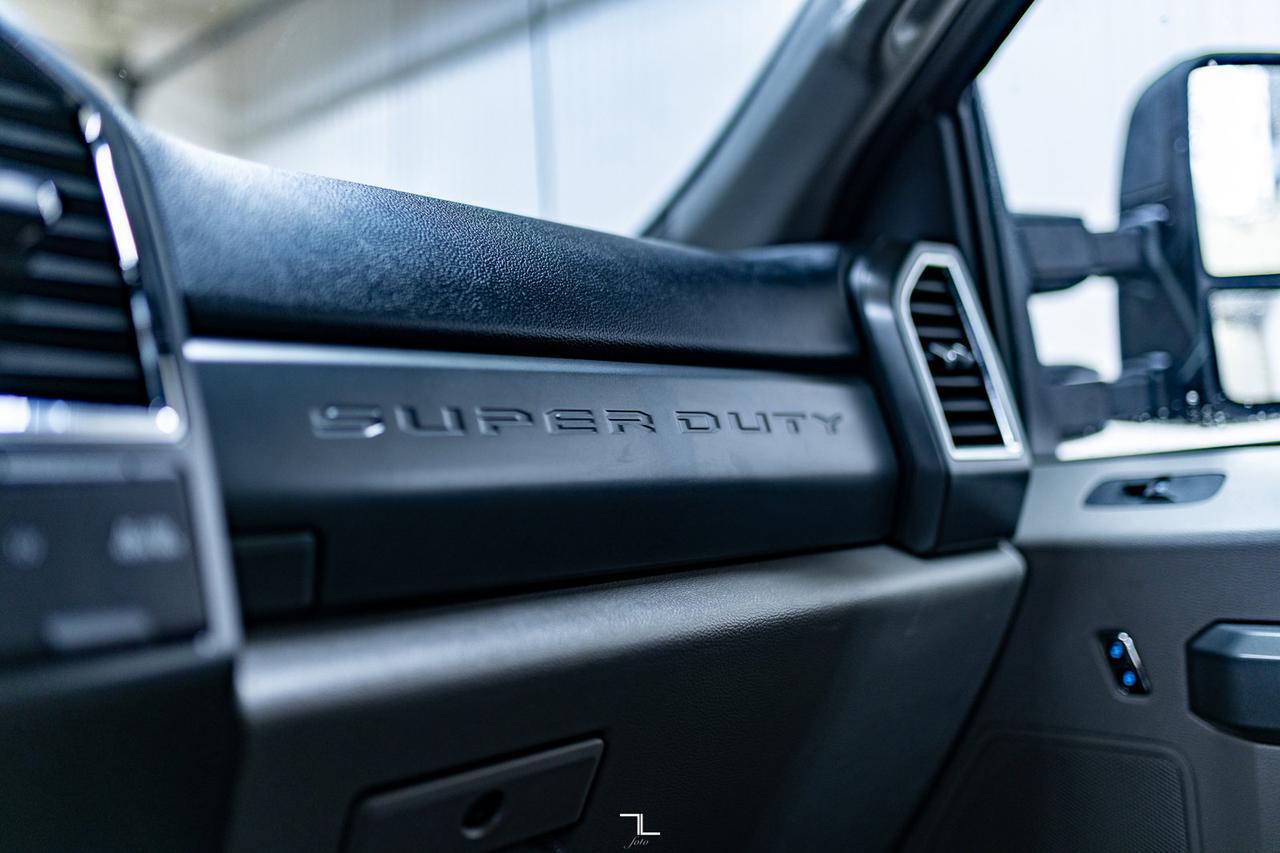 2017 Ford F-350 4x4 Crew Cab XLT Diesel BCam Red Deer AB