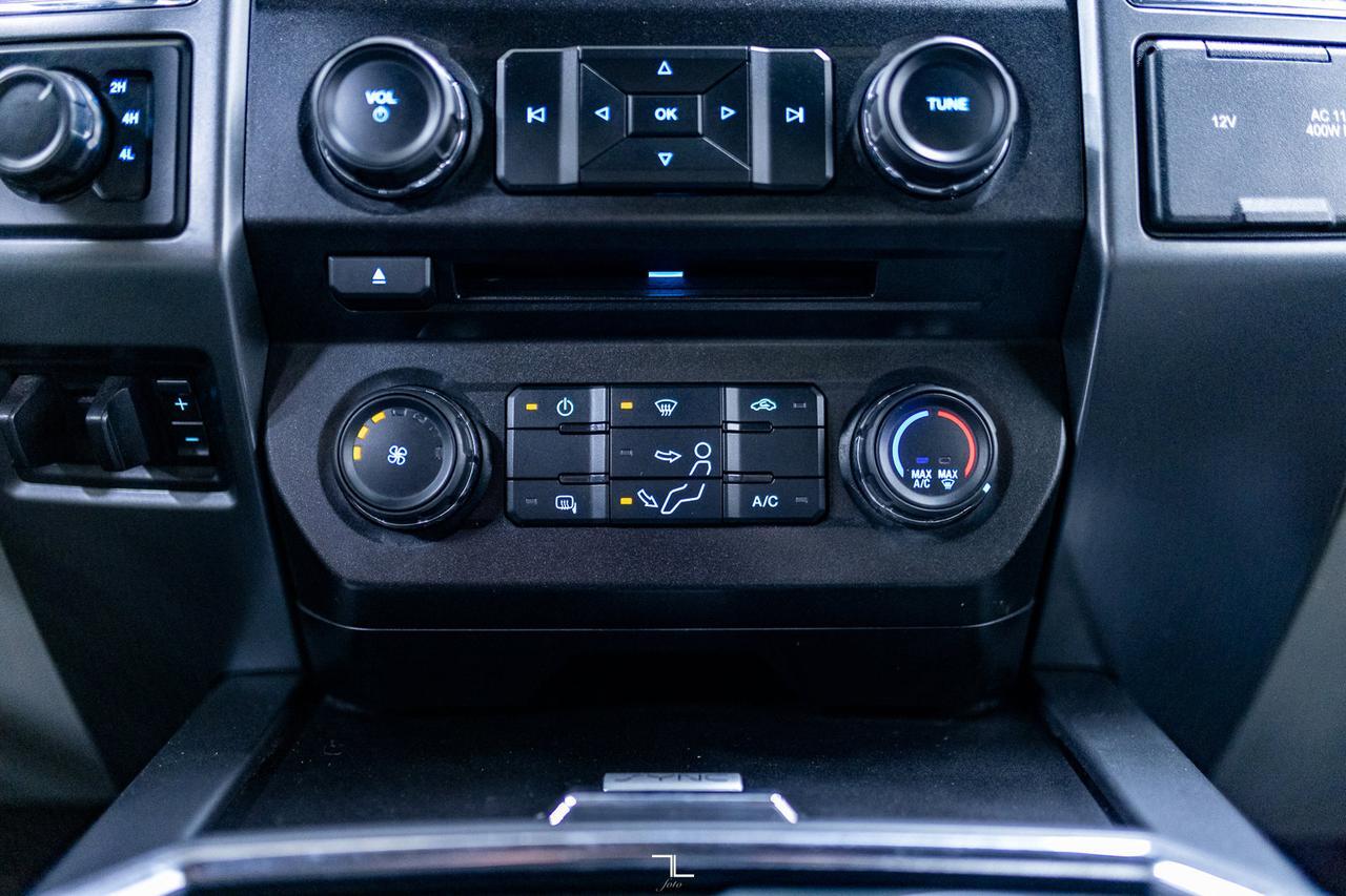 2017 Ford F-350 4x4 Crew Cab XLT Diesel BCam Red Deer AB