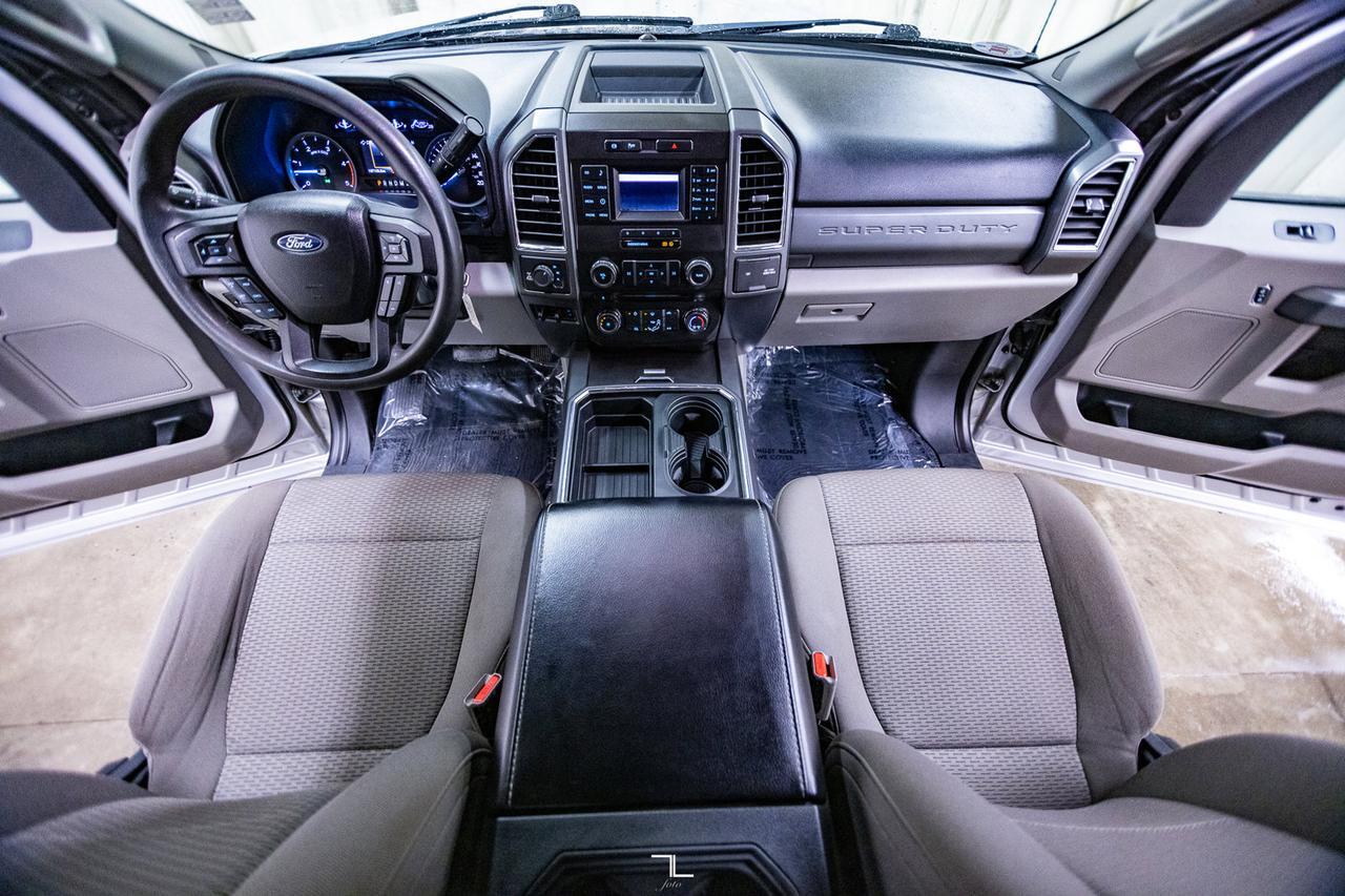 2017 Ford F-350 4x4 Crew Cab XLT Diesel BCam Red Deer AB