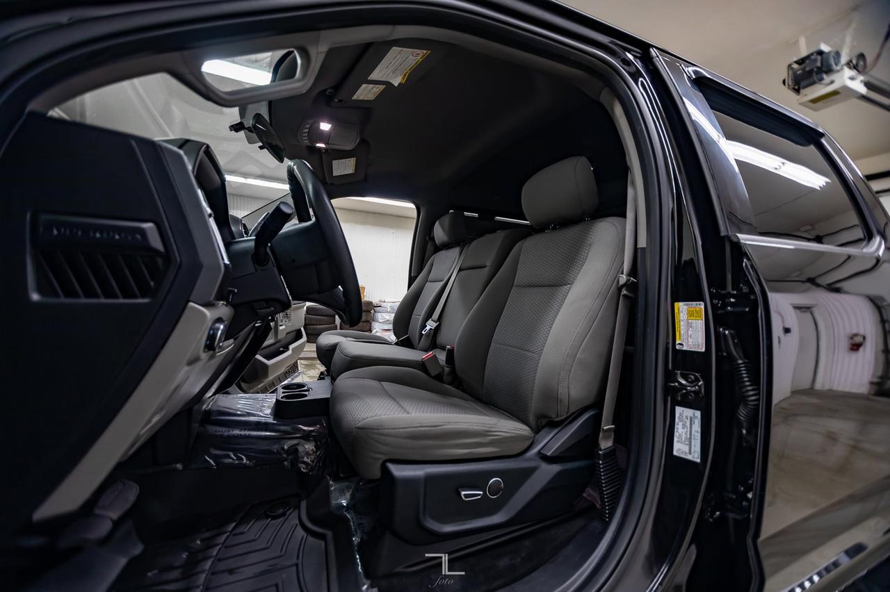 2017 Ford F-350 4x4 Crew Cab XLT Diesel Nav BCam Red Deer AB