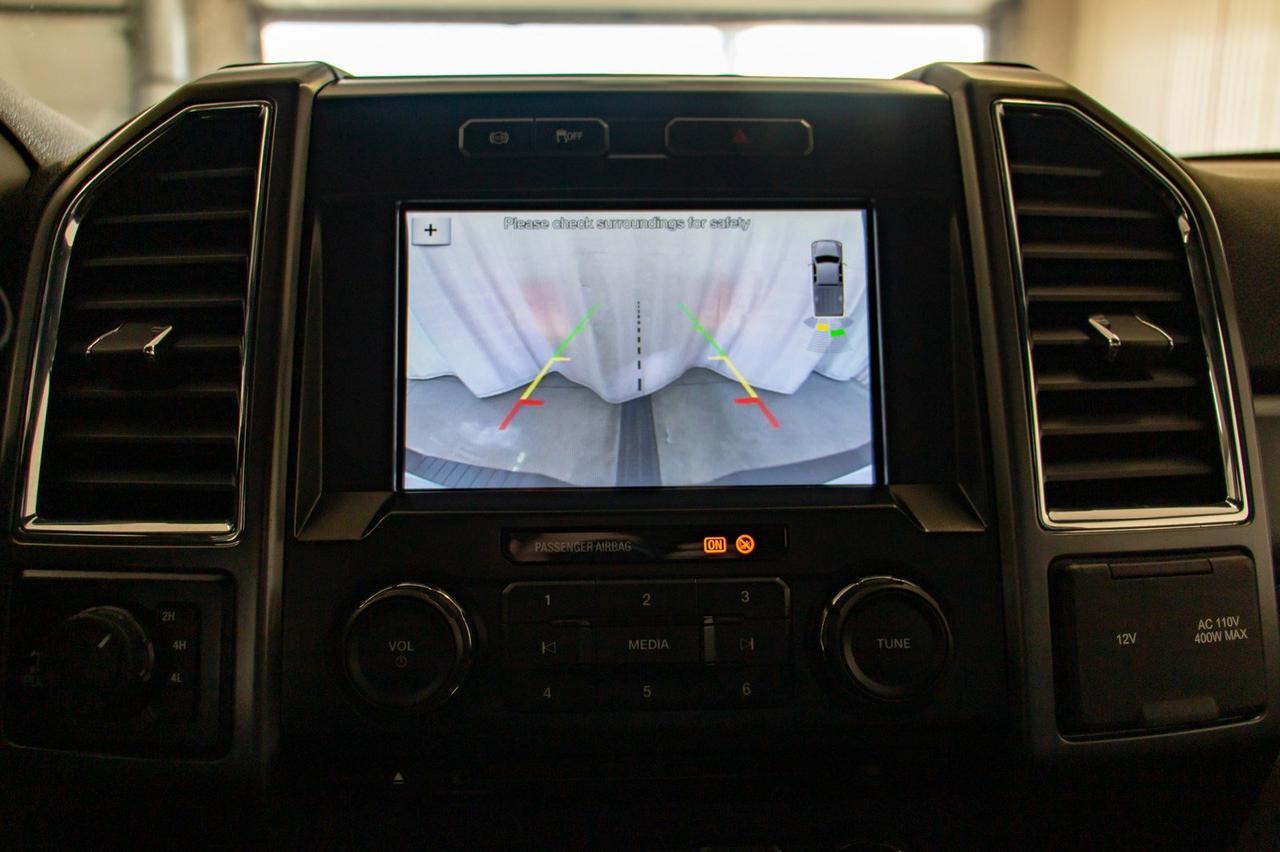 2017 Ford F-350 4x4 Crew Cab XLT Diesel Nav Red Deer AB