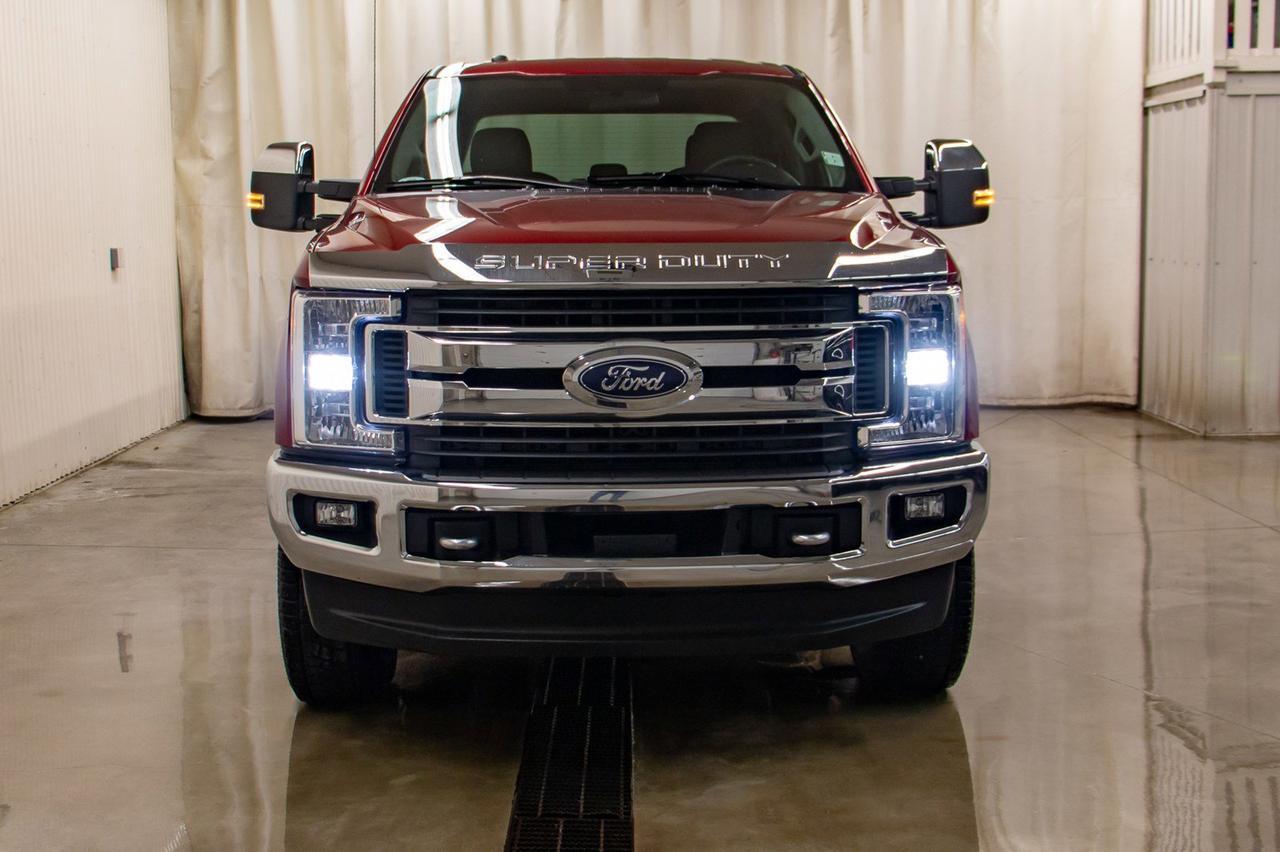 2017 Ford F-350 4x4 Crew Cab XLT Diesel Nav Red Deer AB