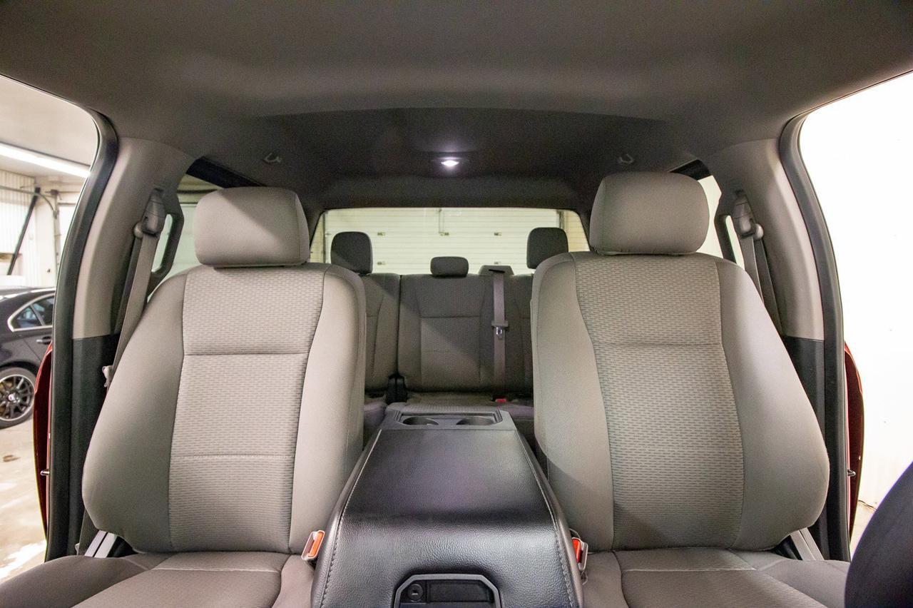 2017 Ford F-350 4x4 Crew Cab XLT Diesel Nav Red Deer AB