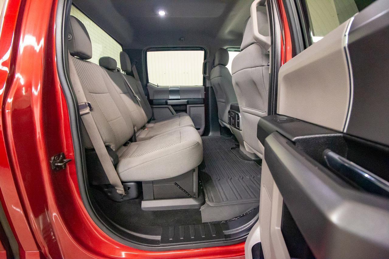 2017 Ford F-350 4x4 Crew Cab XLT Diesel Nav Red Deer AB