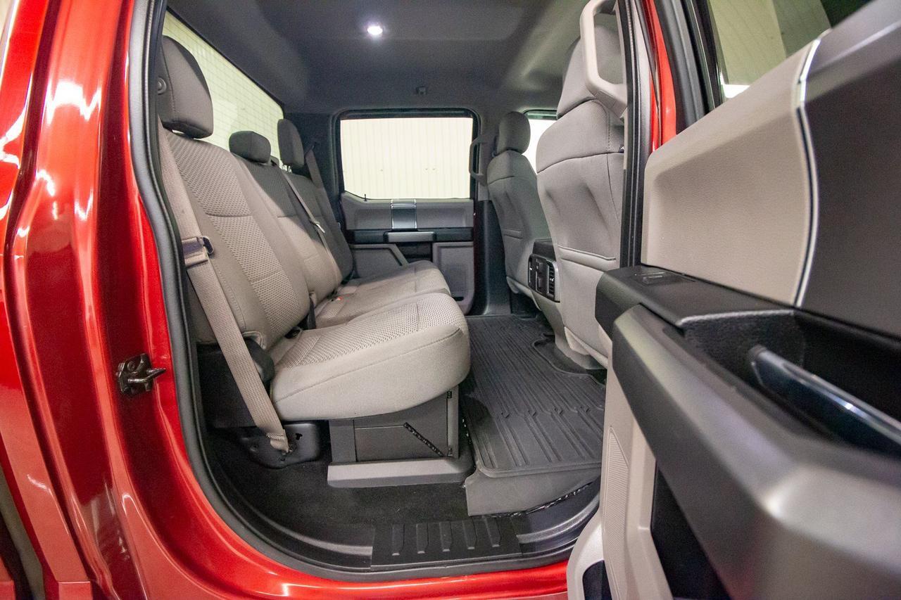 2017 Ford F-350 4x4 Crew Cab XLT Diesel Nav Red Deer AB
