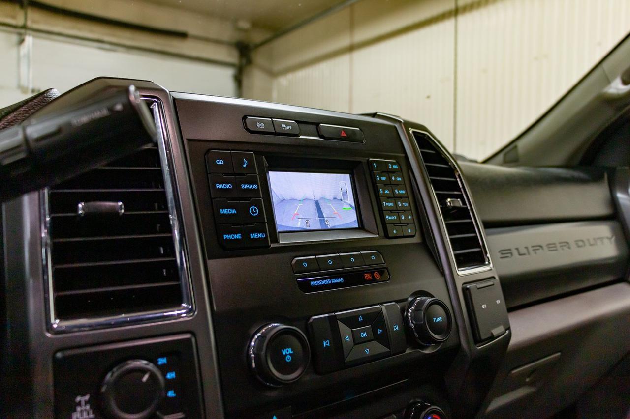 2017 Ford F-350 4x4 Crew Cab XLT Diesel Red Deer AB