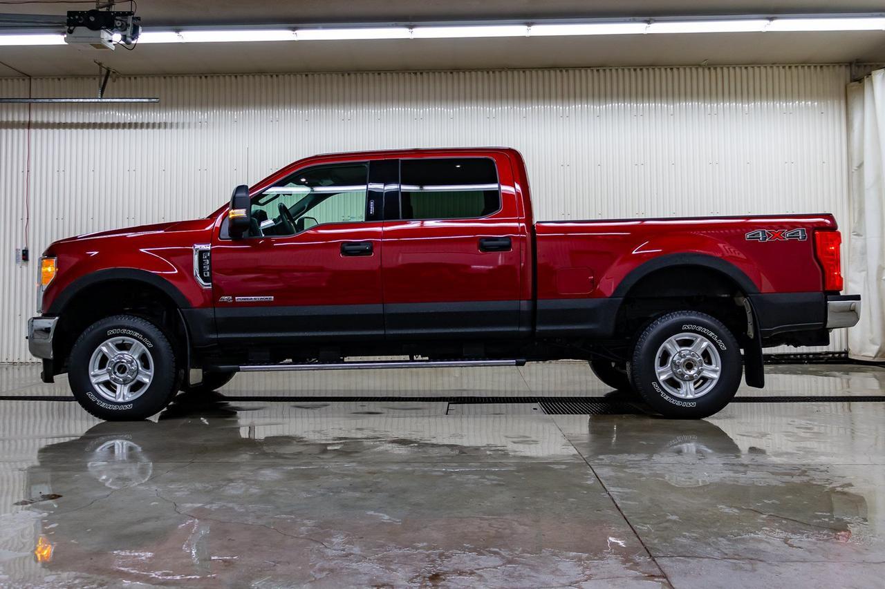 2017 Ford F-350 4x4 Crew Cab XLT Diesel Red Deer AB