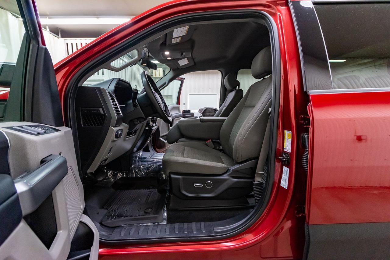 2017 Ford F-350 4x4 Crew Cab XLT Diesel Red Deer AB