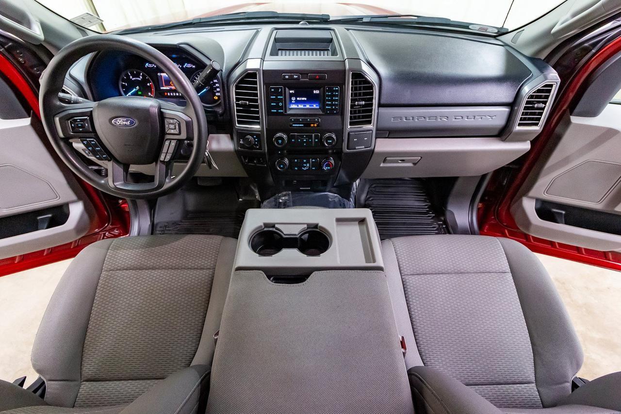 2017 Ford F-350 4x4 Crew Cab XLT Diesel Red Deer AB
