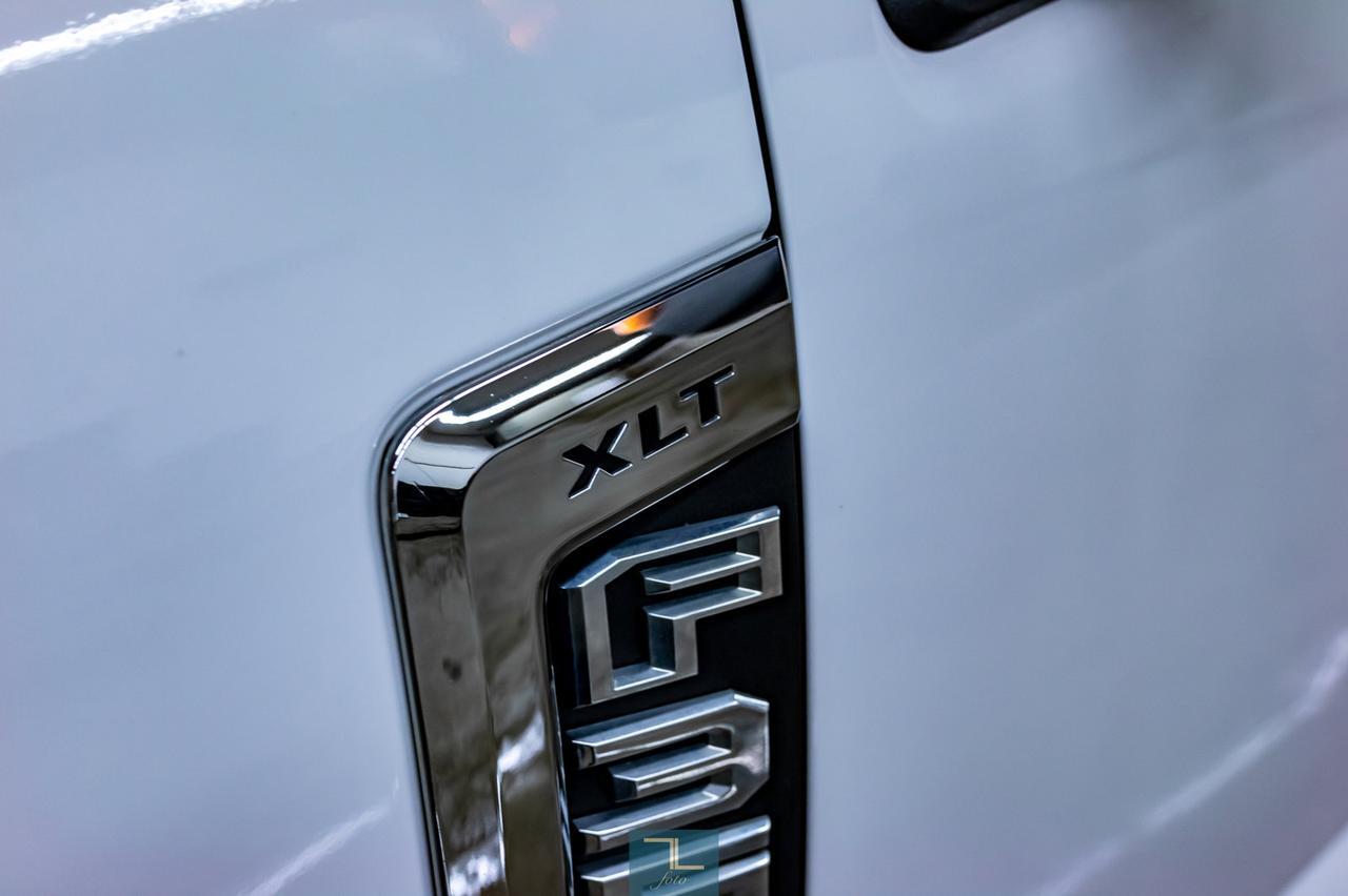 2017 Ford F-350 4x4 Crew Cab XLT Dually Diesel Nav BCam Red Deer AB