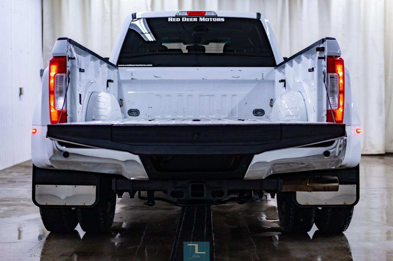 2017 Ford F-350 4x4 Crew Cab XLT Dually Diesel Nav BCam Red Deer AB