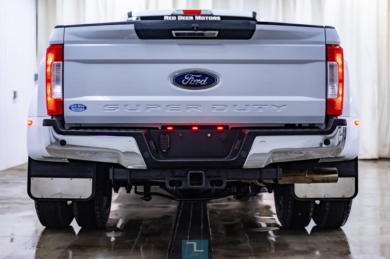 2017 Ford F-350 4x4 Crew Cab XLT Dually Diesel Nav BCam Red Deer AB