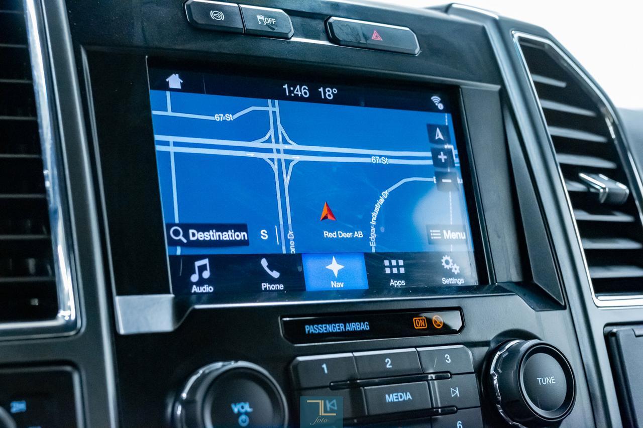 2017 Ford F-350 4x4 Crew Cab XLT Dually Diesel Nav BCam Red Deer AB