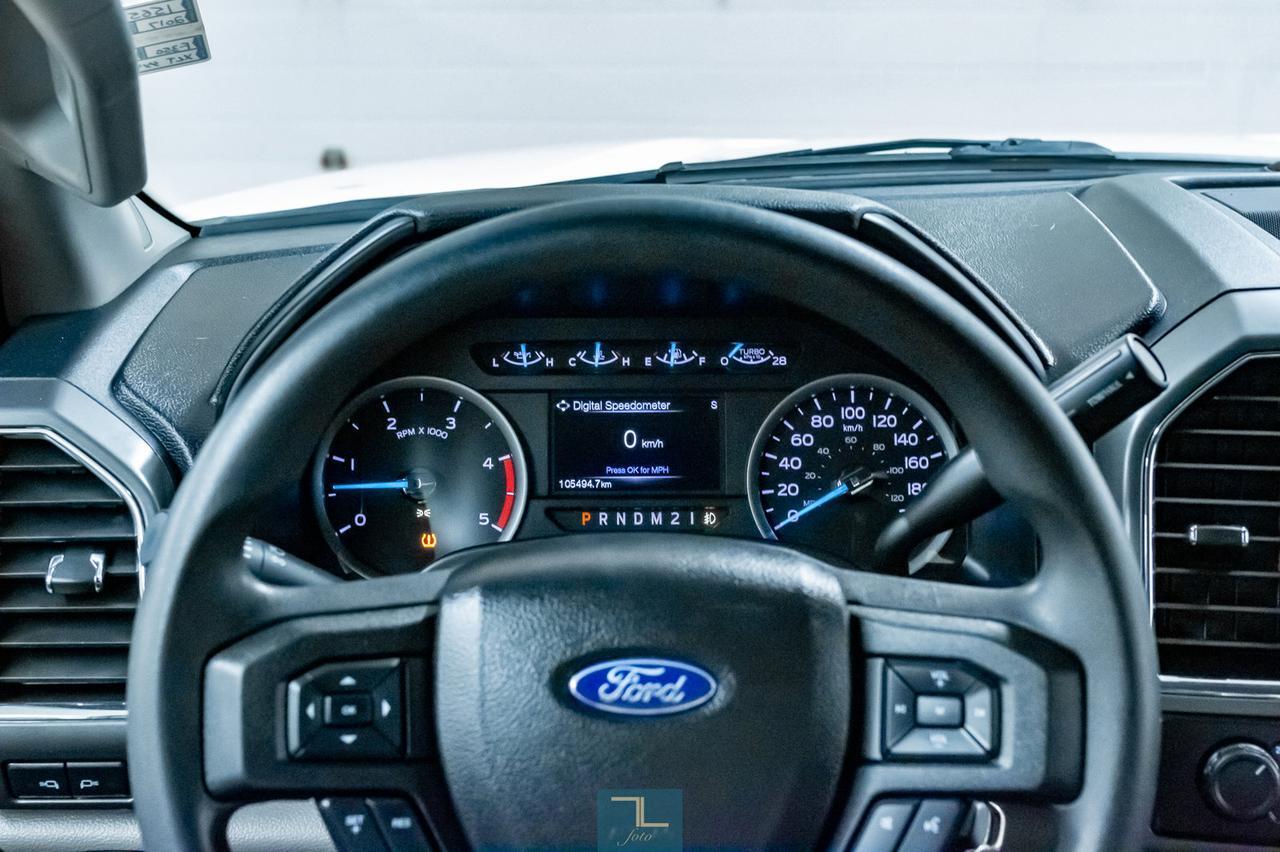 2017 Ford F-350 4x4 Crew Cab XLT Dually Diesel Nav BCam Red Deer AB