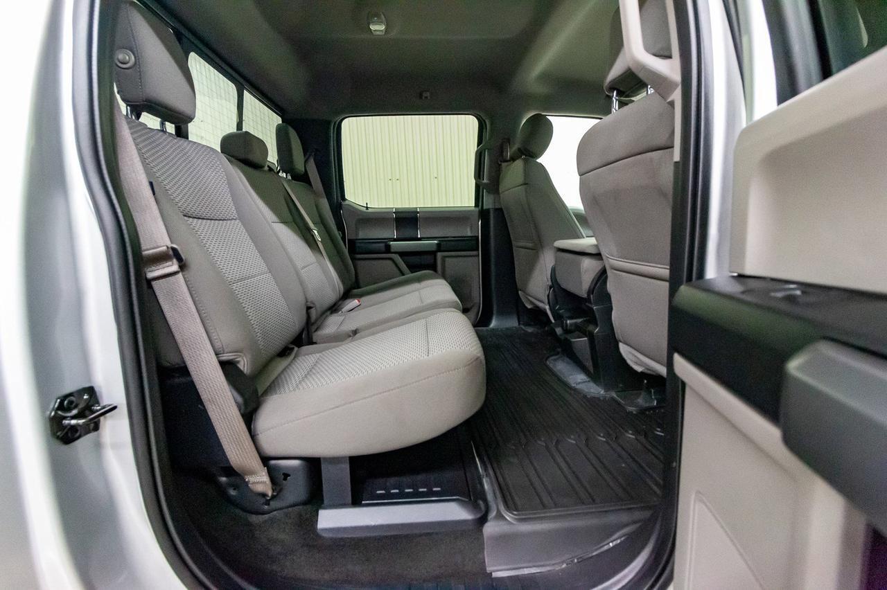 2017 Ford F-350 4x4 Crew Cab XLT FX4 Diesel Nav Red Deer AB