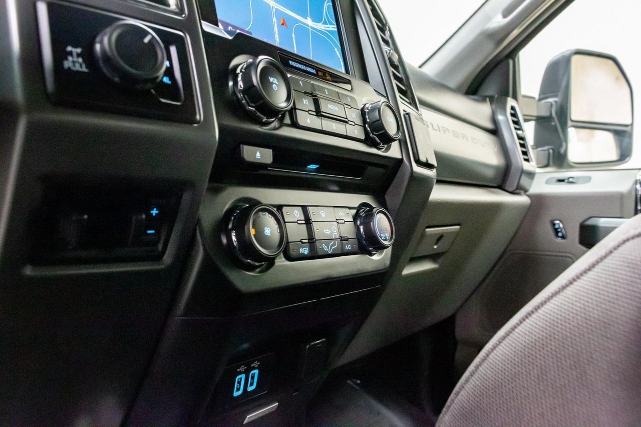 2017 Ford F-350 4x4 Crew Cab XLT FX4 Diesel Nav Red Deer AB