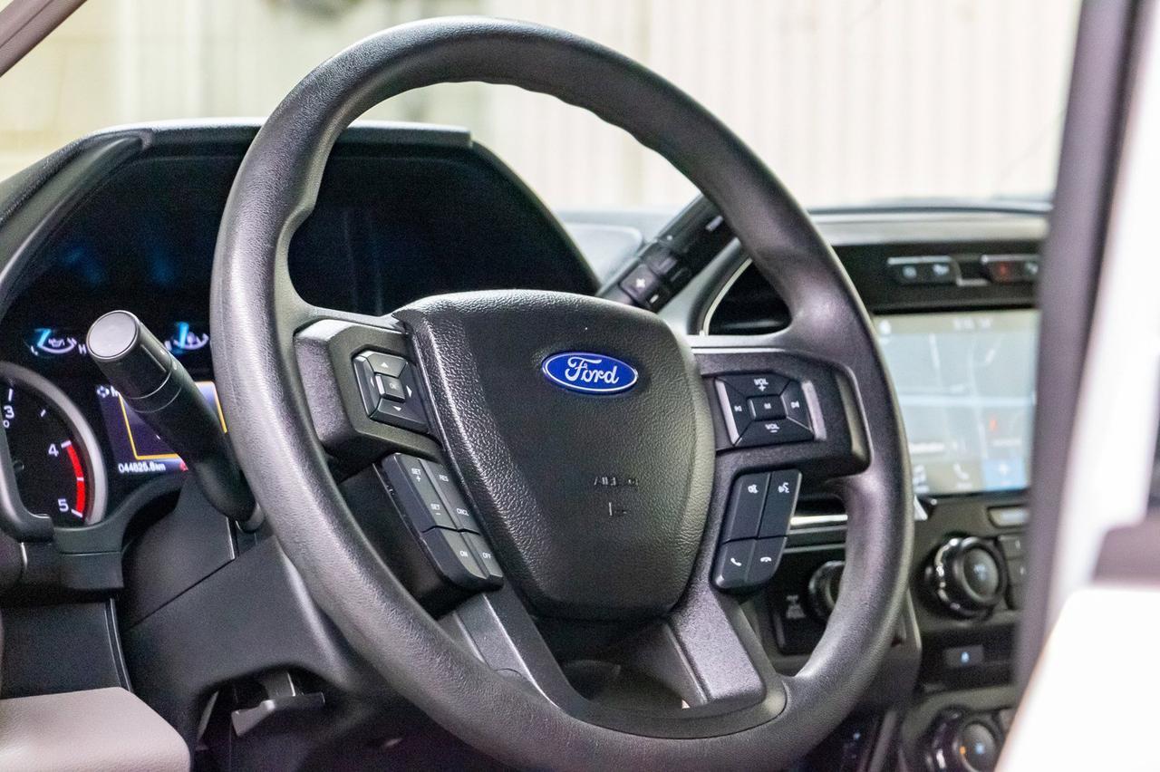 2017 Ford F-350 4x4 Crew Cab XLT FX4 Diesel Nav Red Deer AB